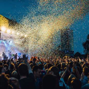 FESTIVAL EN MUZIEK